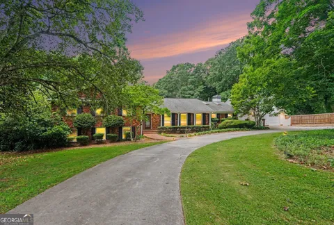 326 Fayette DR
