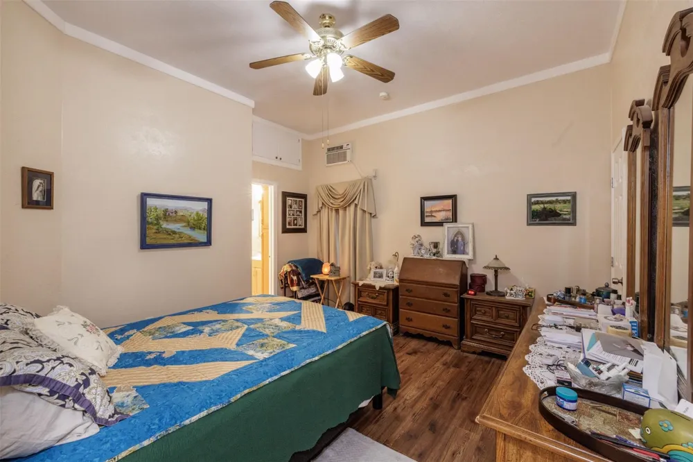 9953 Greentree Lane Wills Point, TX 75169