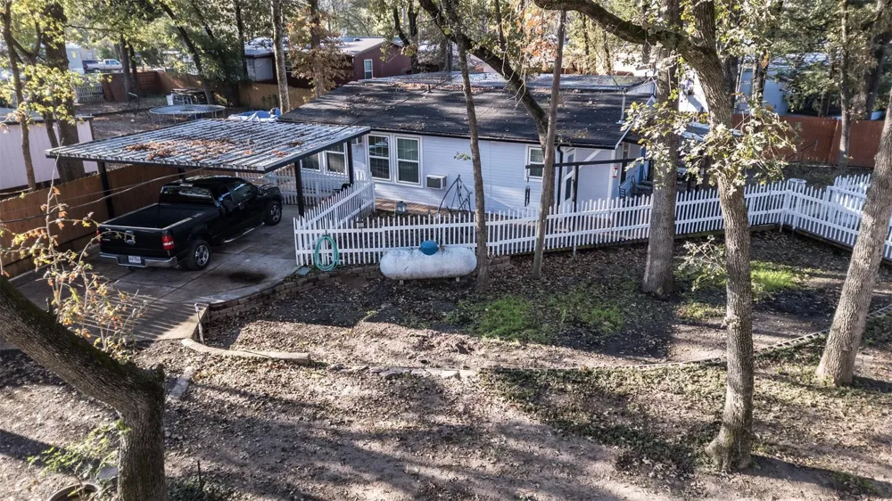 9953 Greentree Lane Wills Point, TX 75169