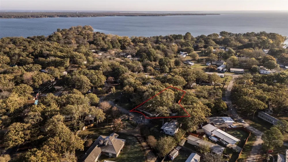 9953 Greentree Lane Wills Point, TX 75169
