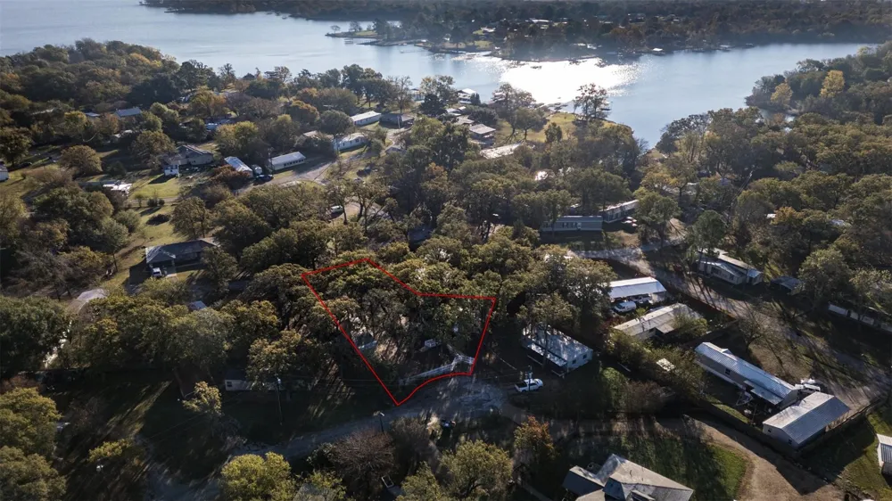 9953 Greentree Lane Wills Point, TX 75169