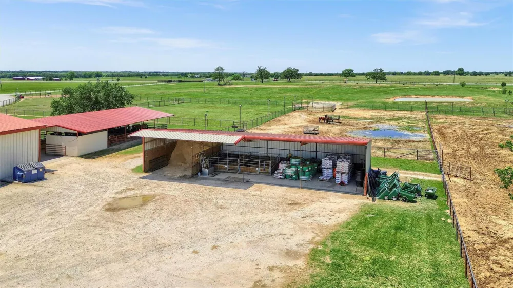 20910 US Highway 377 Whitesboro, TX 76273