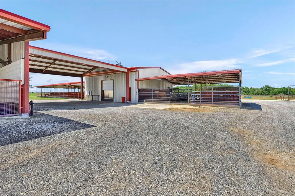20910 US Highway 377 Whitesboro, TX 76273