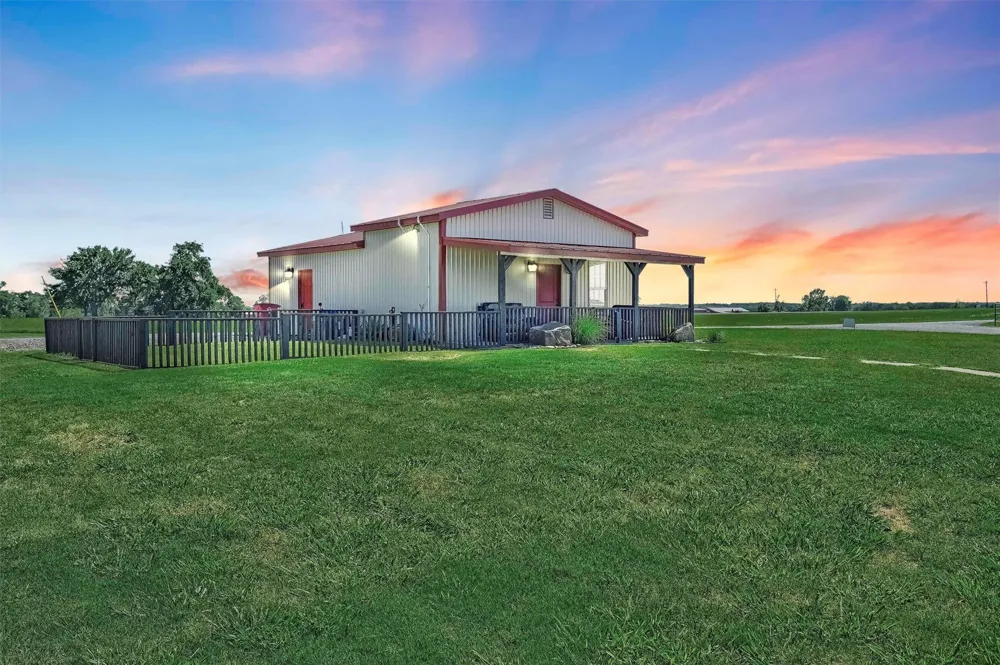 20910 US Highway 377 Whitesboro, TX 76273