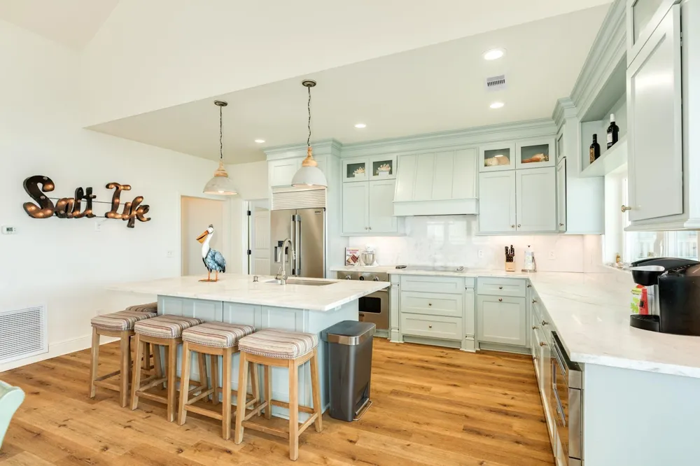 998 Austin Drive Gilchrist, TX 77617
