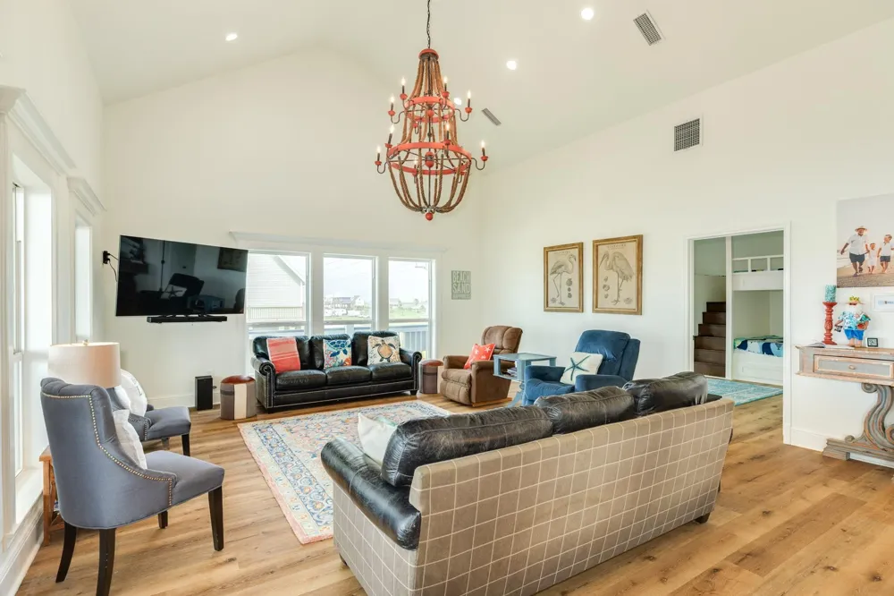 998 Austin Drive Gilchrist, TX 77617