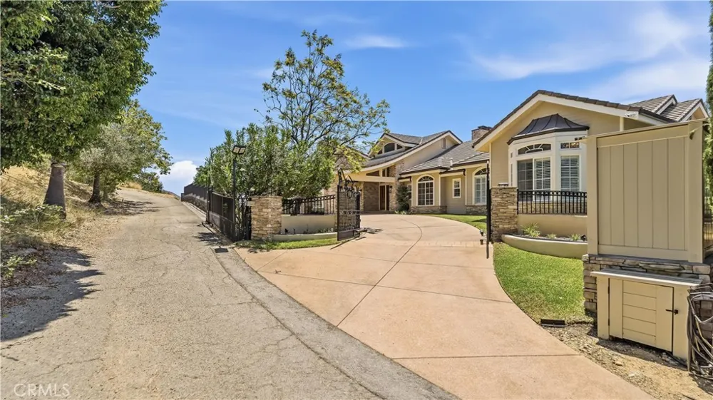 417 Long Canyon Bradbury, CA 91008