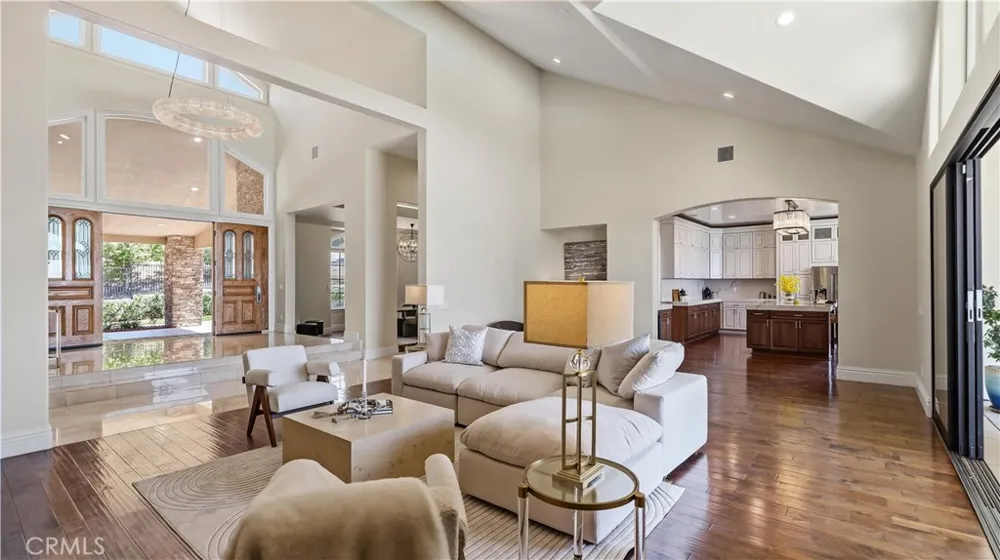 417 Long Canyon Bradbury, CA 91008