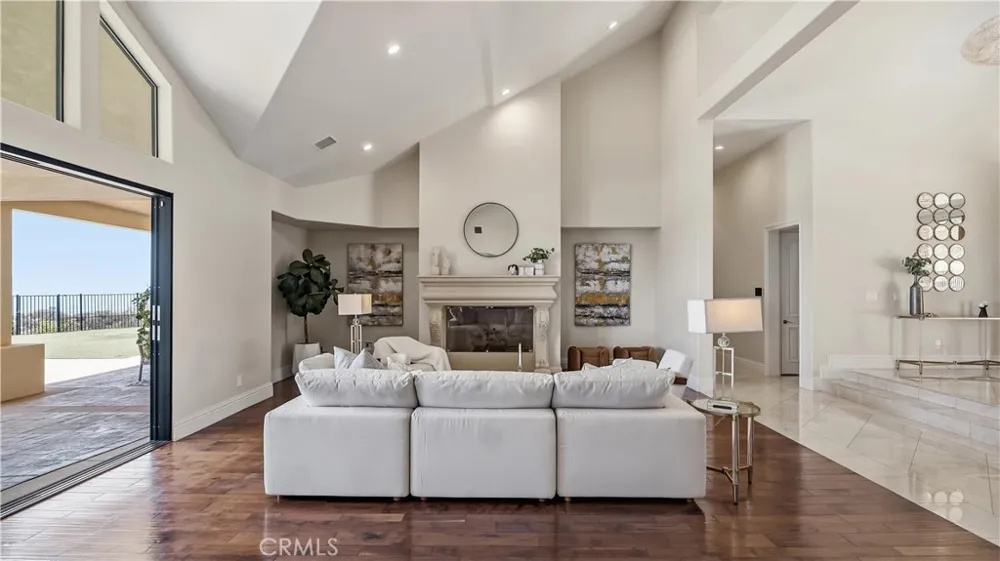 417 Long Canyon Bradbury, CA 91008