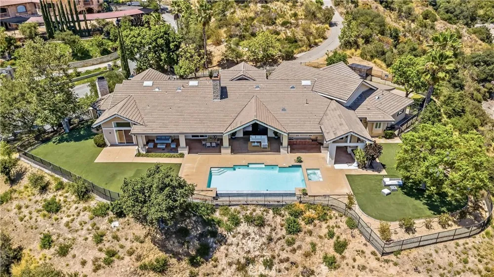 417 Long Canyon Bradbury, CA 91008