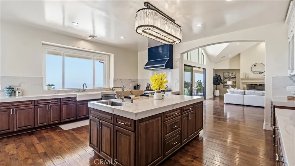 417 Long Canyon Bradbury, CA 91008