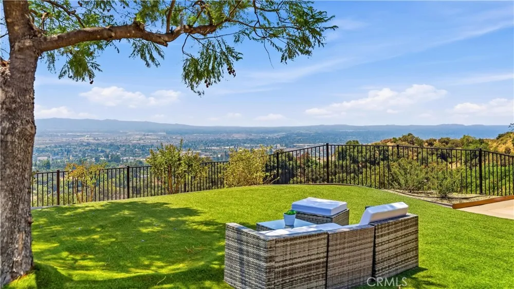 417 Long Canyon Bradbury, CA 91008