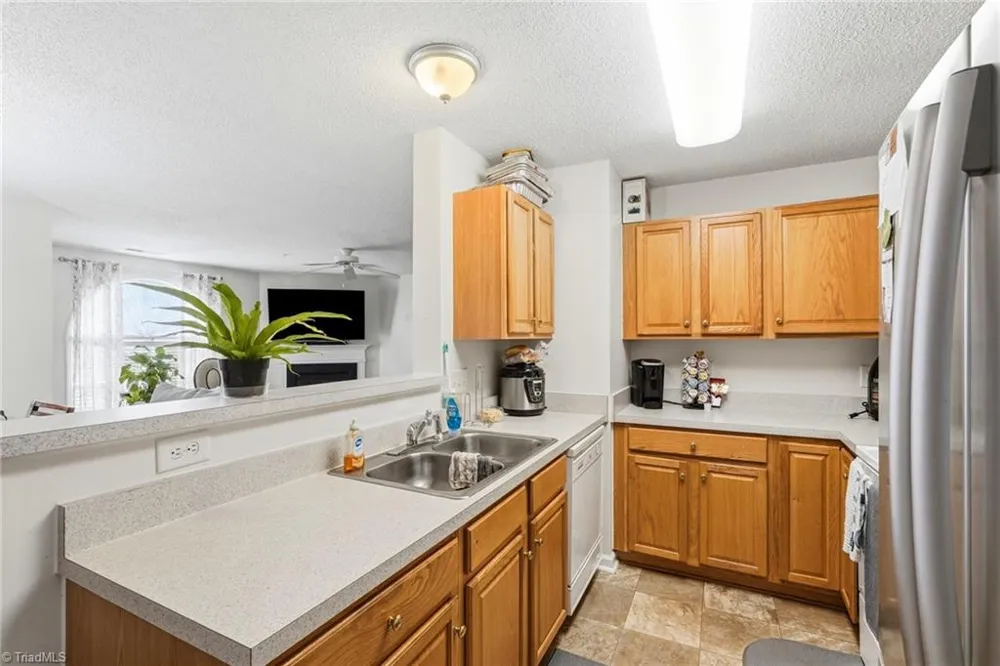 6105 Hedgecock Circle #2B High Point, NC 27265