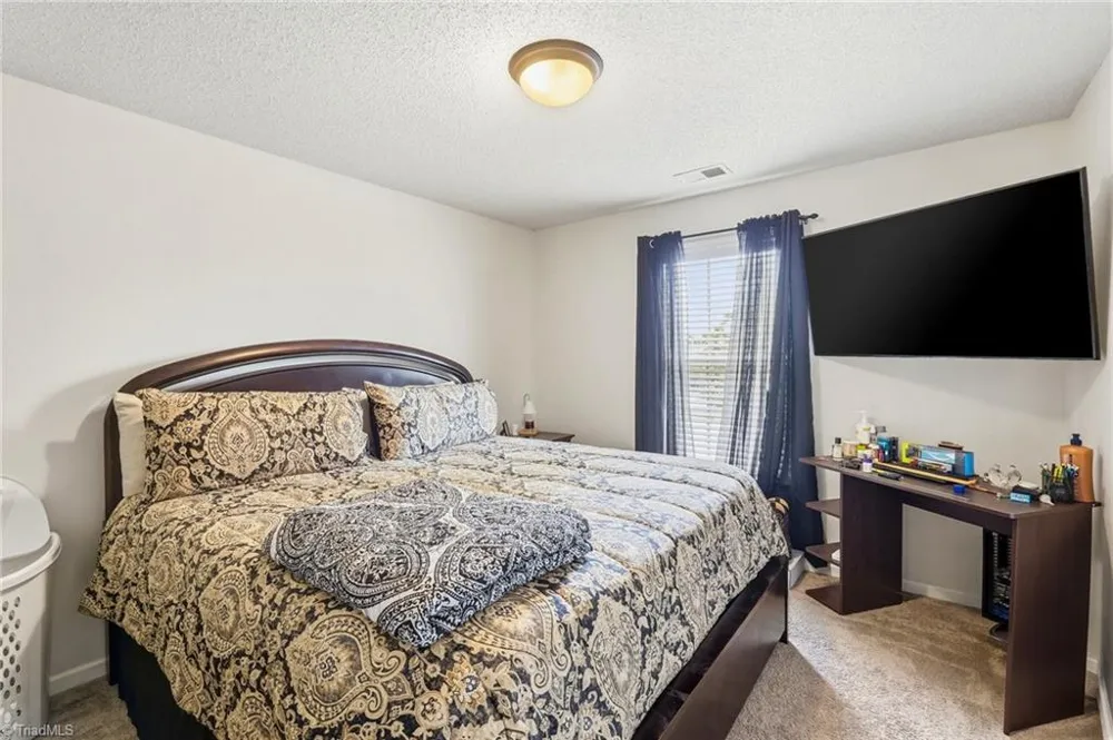 6105 Hedgecock Circle #2B High Point, NC 27265