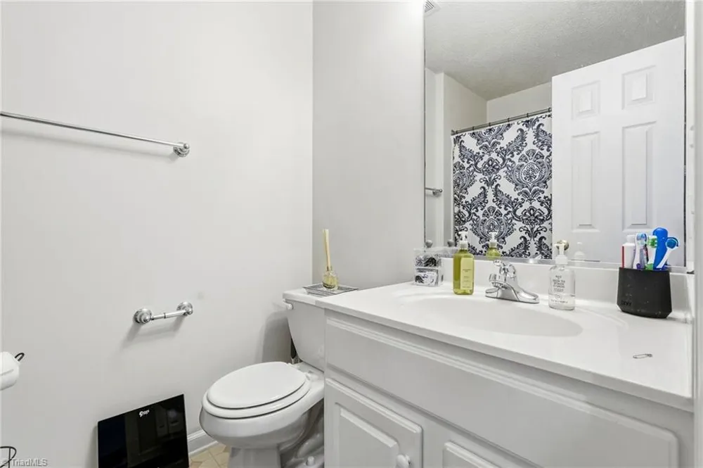 6105 Hedgecock Circle #2B High Point, NC 27265