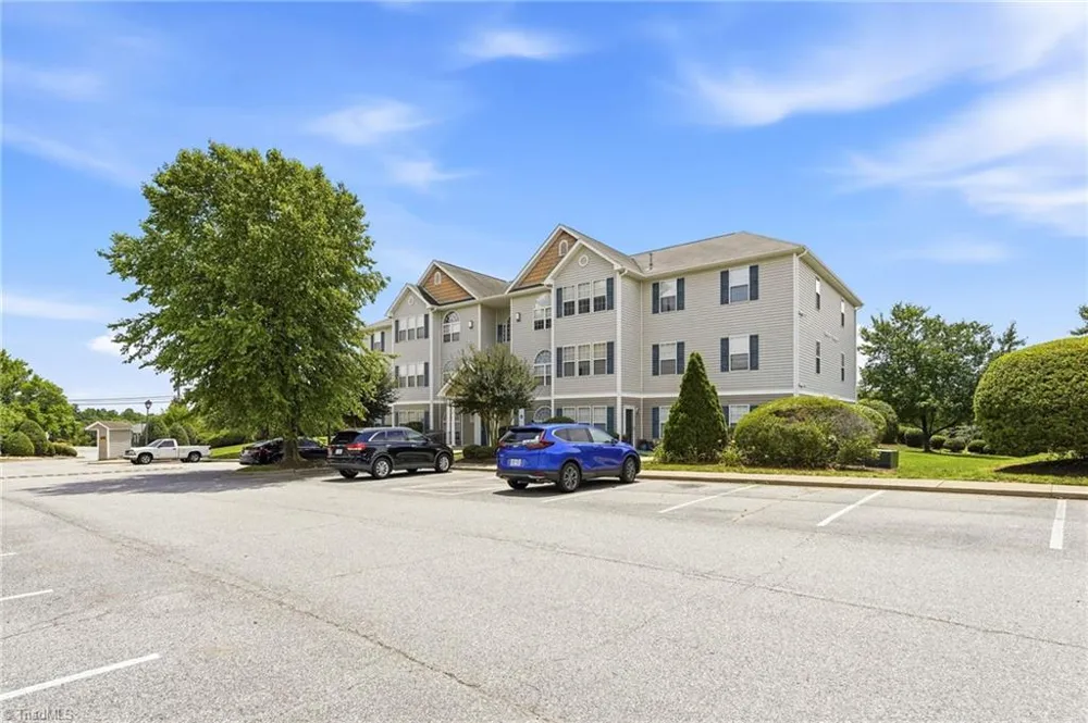 6105 Hedgecock Circle #2B High Point, NC 27265