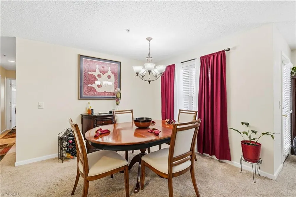 6105 Hedgecock Circle #2B High Point, NC 27265