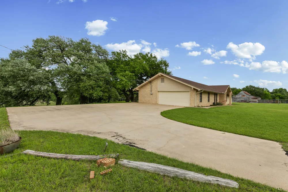 10040 W FM 93 Belton, TX 76513