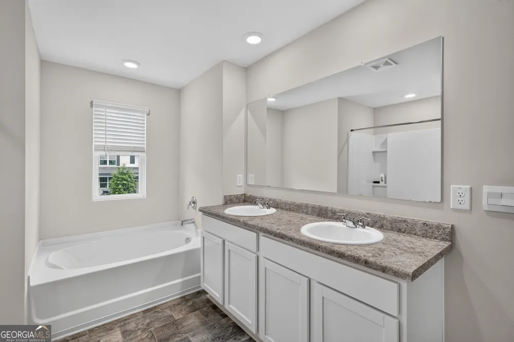 359 Walnut Grove way Pendergrass, GA 30567
