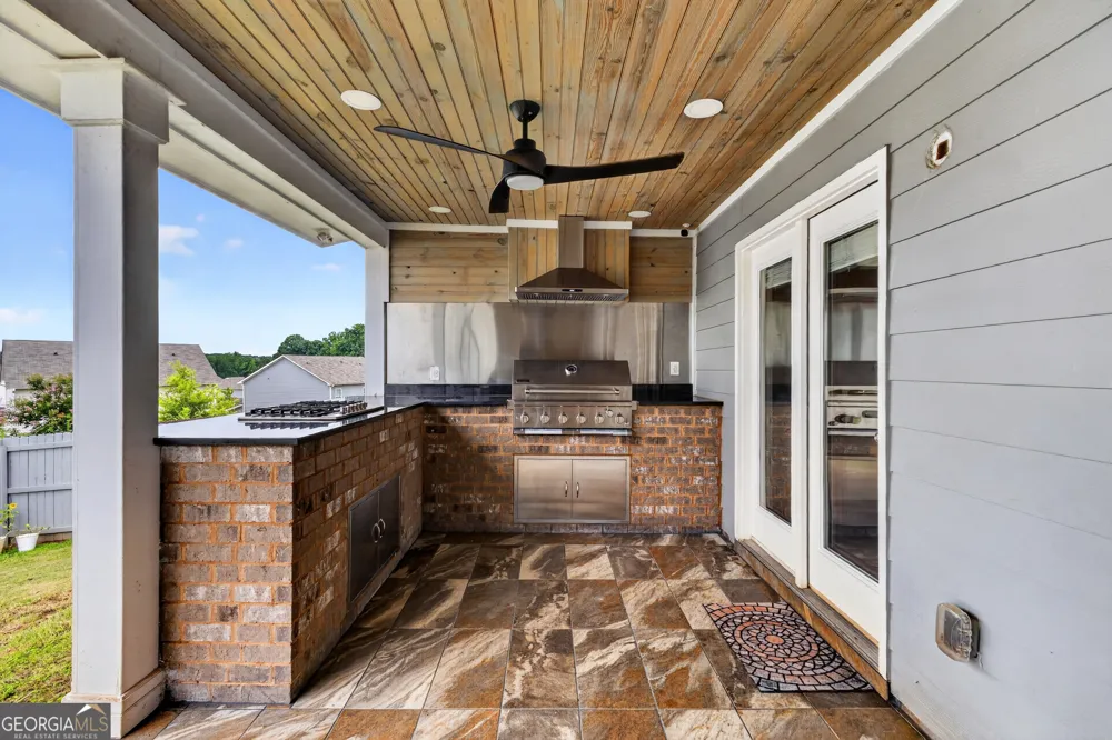 359 Walnut Grove way Pendergrass, GA 30567