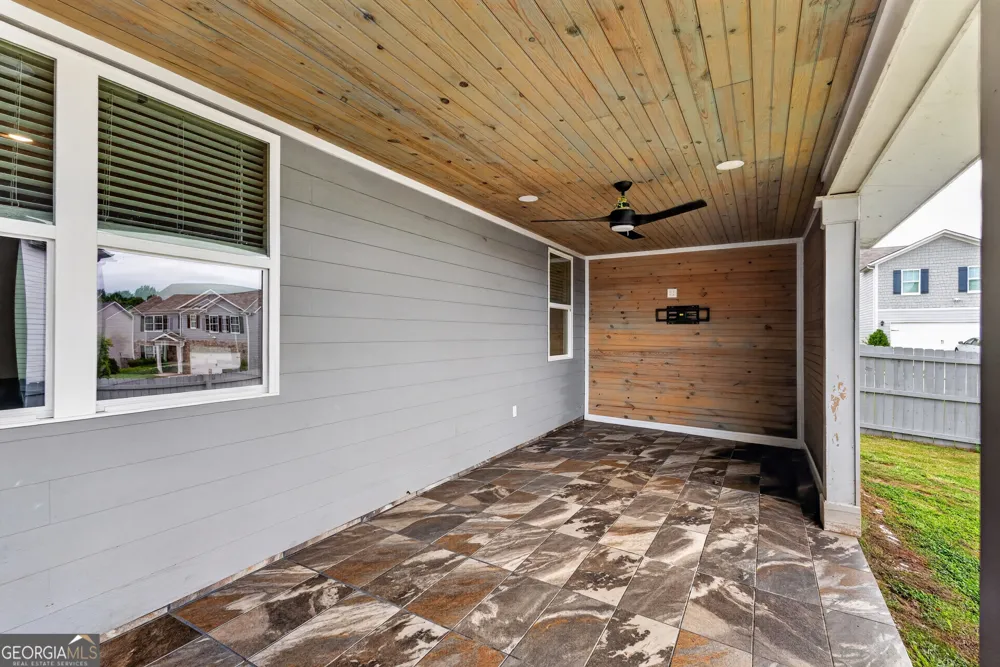 359 Walnut Grove way Pendergrass, GA 30567