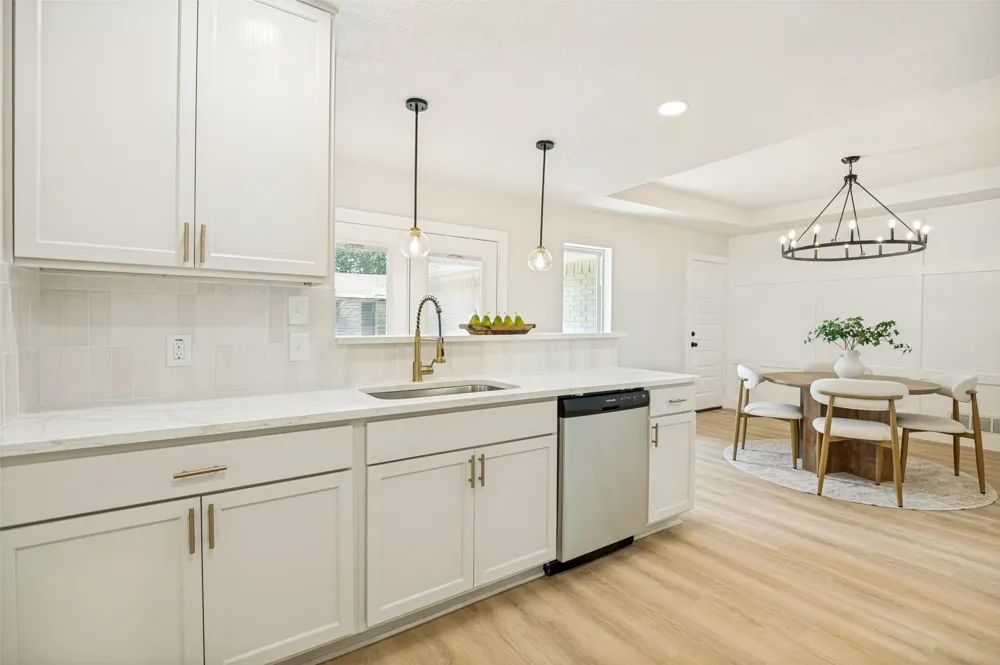 109 Shadow Drive Red Oak, TX 75154