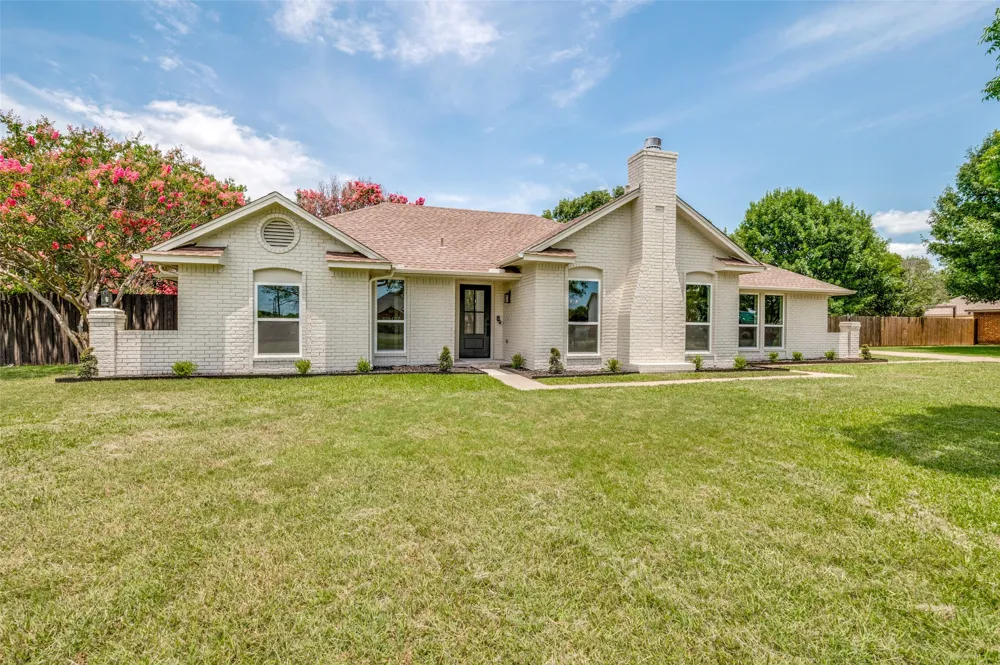 109 Shadow Drive Red Oak, TX 75154
