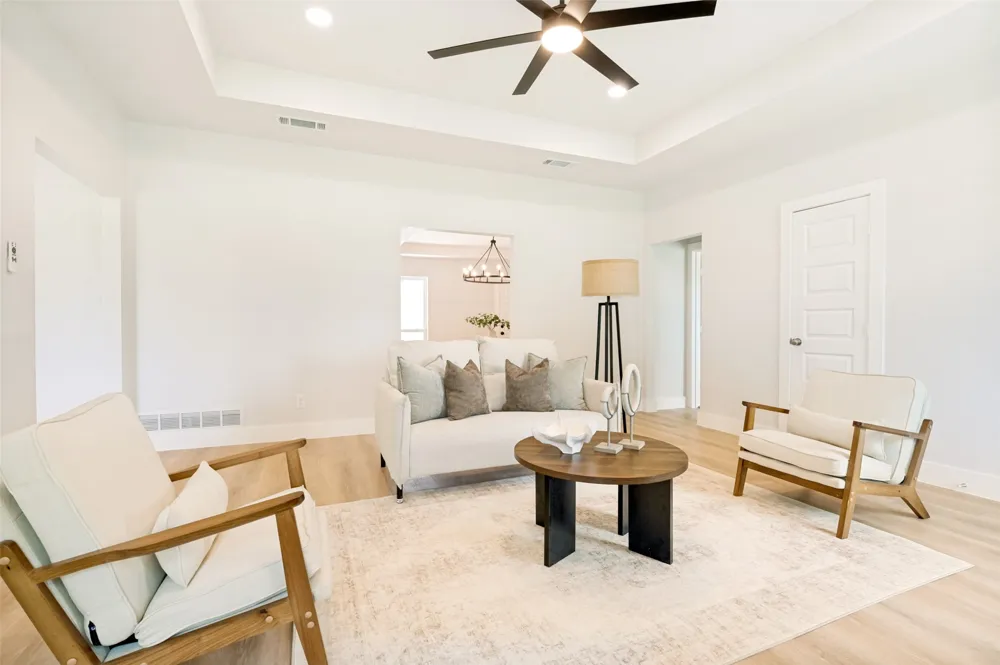 109 Shadow Drive Red Oak, TX 75154