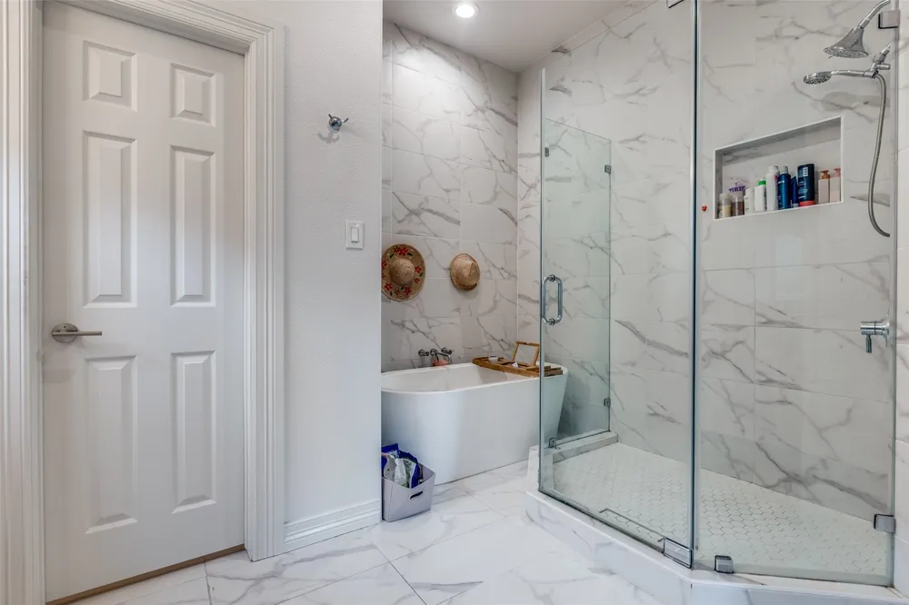 2328 Throckmorton Street Dallas, TX 75219