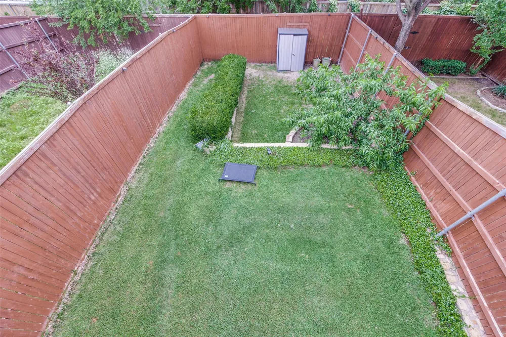 2328 Throckmorton Street Dallas, TX 75219