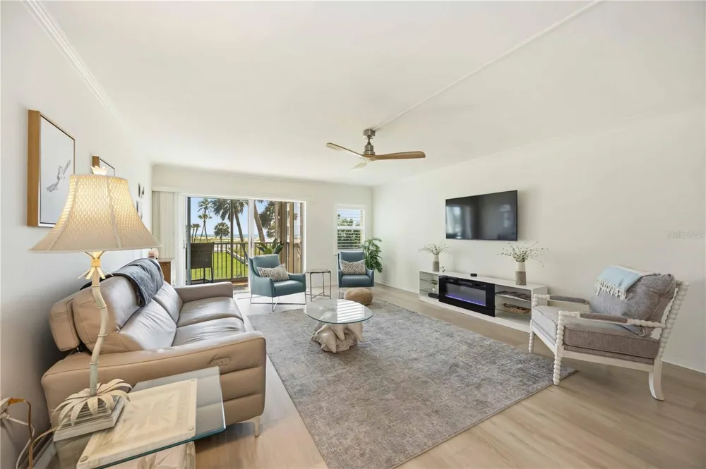 1150 TARPON CENTER DRIVE #208 Venice, FL 34285