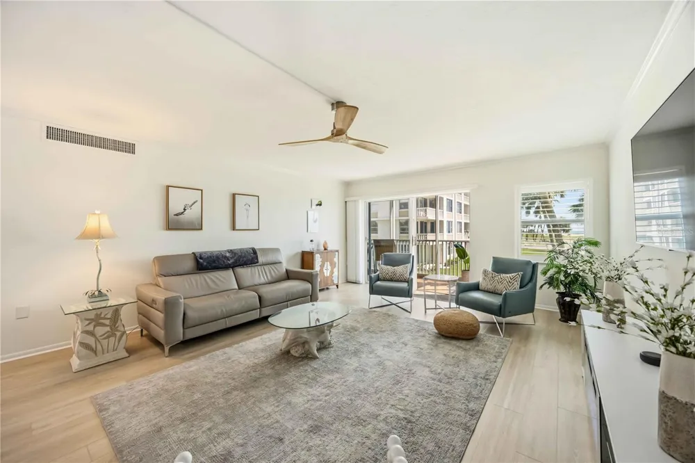 1150 TARPON CENTER DRIVE #208 Venice, FL 34285