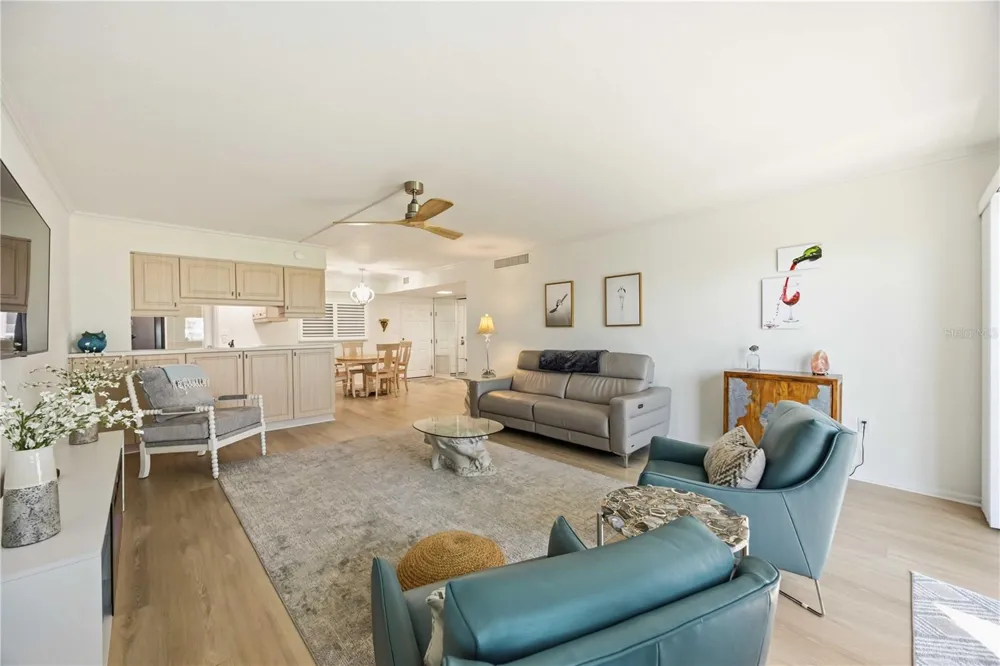 1150 TARPON CENTER DRIVE #208 Venice, FL 34285