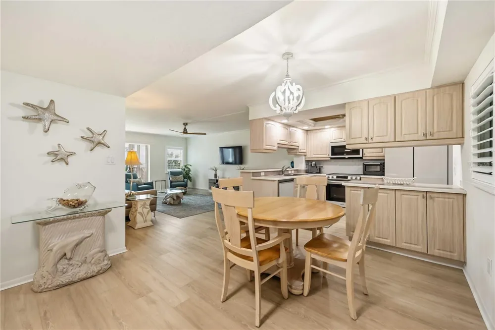 1150 TARPON CENTER DRIVE #208 Venice, FL 34285
