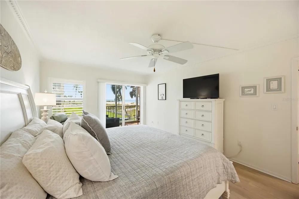1150 TARPON CENTER DRIVE #208 Venice, FL 34285