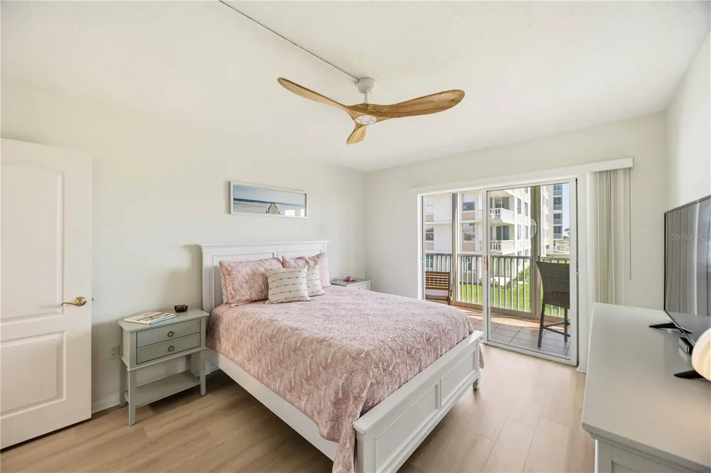 1150 TARPON CENTER DRIVE #208 Venice, FL 34285
