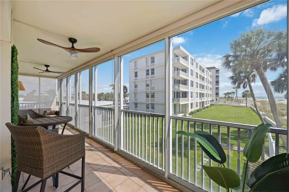 1150 TARPON CENTER DRIVE #208 Venice, FL 34285