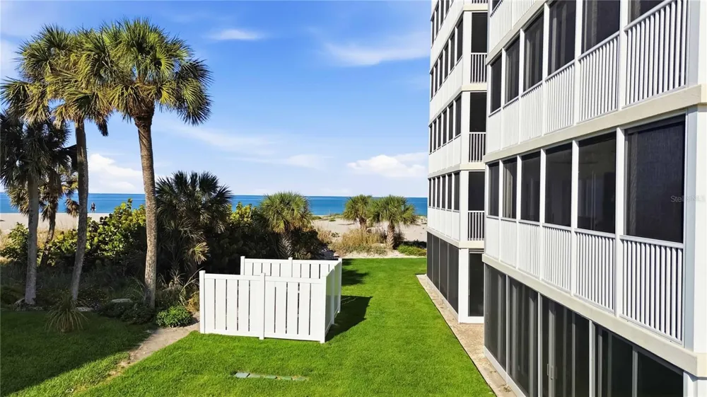 1150 TARPON CENTER DRIVE #208 Venice, FL 34285