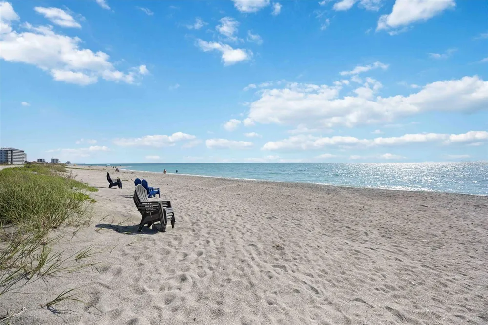 1150 TARPON CENTER DRIVE #208 Venice, FL 34285