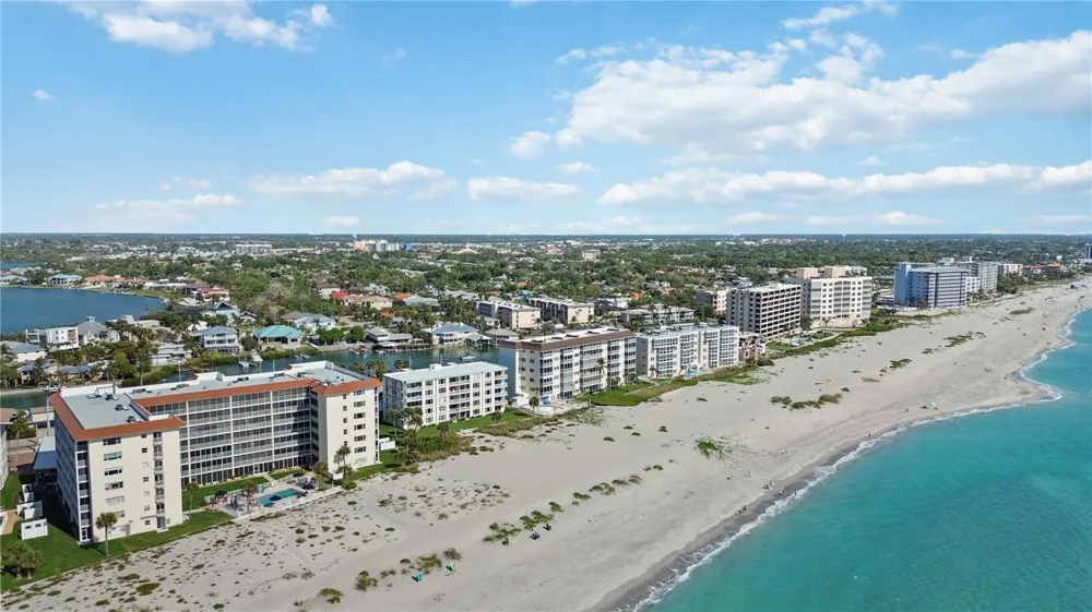 1150 TARPON CENTER DRIVE #208 Venice, FL 34285