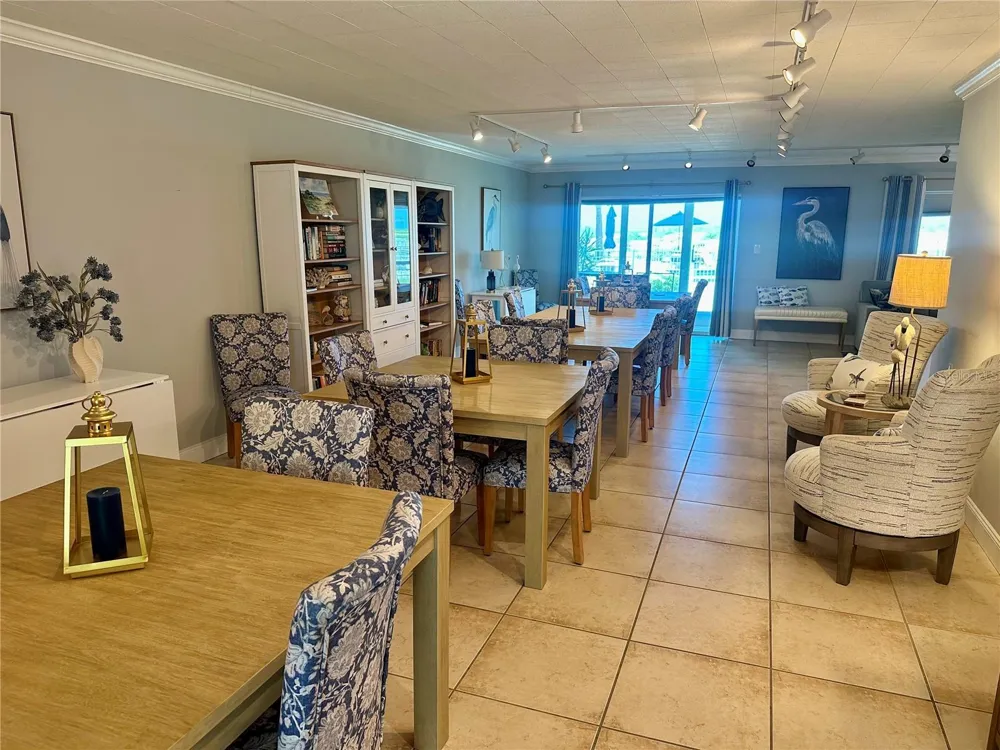 1150 TARPON CENTER DRIVE #208 Venice, FL 34285