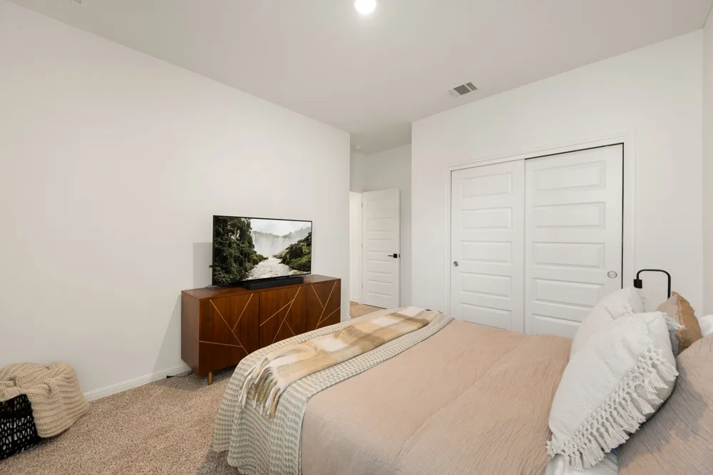 6907 Short Run Lane Buda, TX 78610