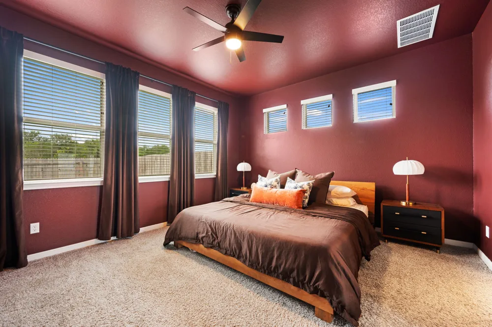 6907 Short Run Lane Buda, TX 78610