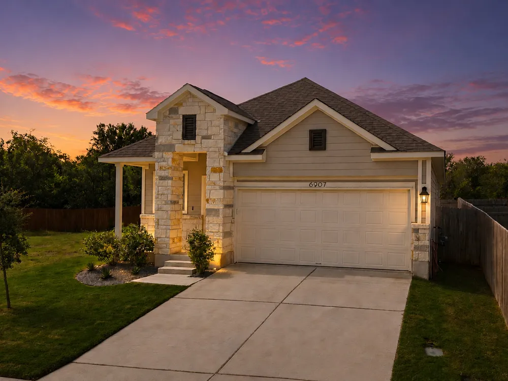 6907 Short Run Lane Buda, TX 78610