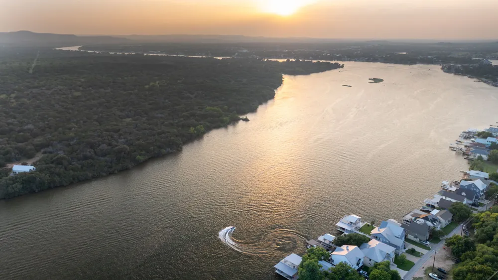814 Scenic Loop Kingsland, TX 78639