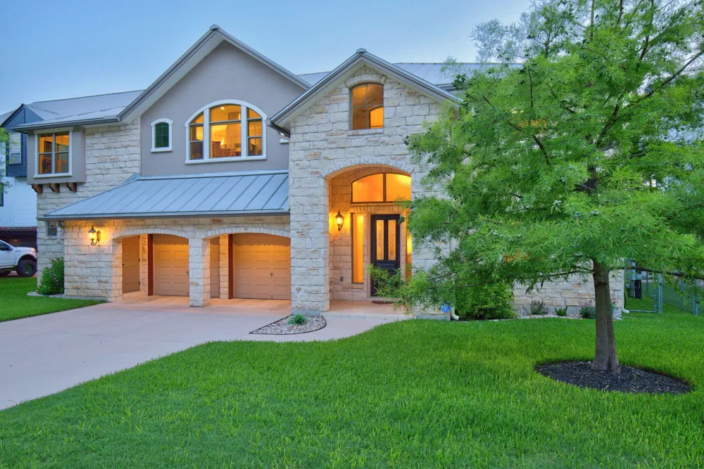 814 Scenic Loop Kingsland, TX 78639