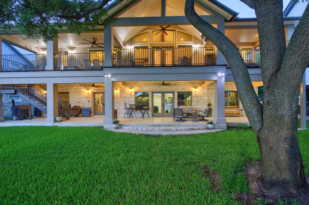 814 Scenic Loop Kingsland, TX 78639