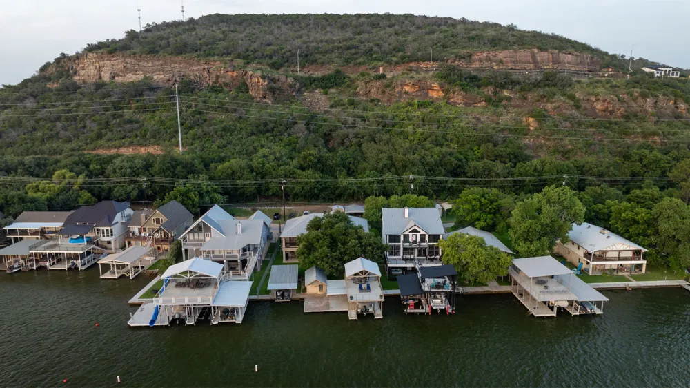 814 Scenic Loop Kingsland, TX 78639