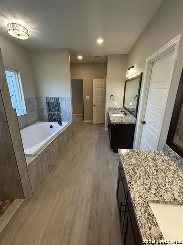 108 estates La Vernia, TX 78121