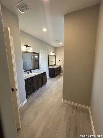 108 estates La Vernia, TX 78121